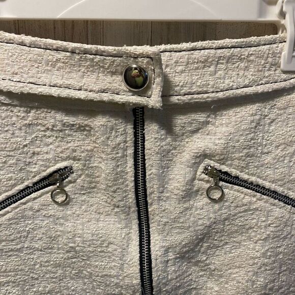 Miniskirt tweet by Zara size medium￼ - Picture 2 of 5